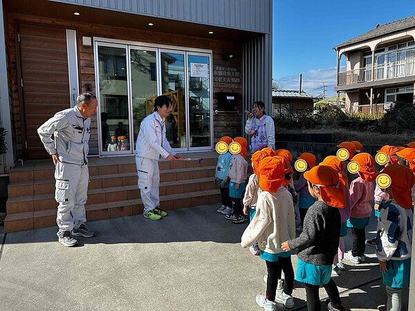 地元の幼稚園生が来てくれました！の画像